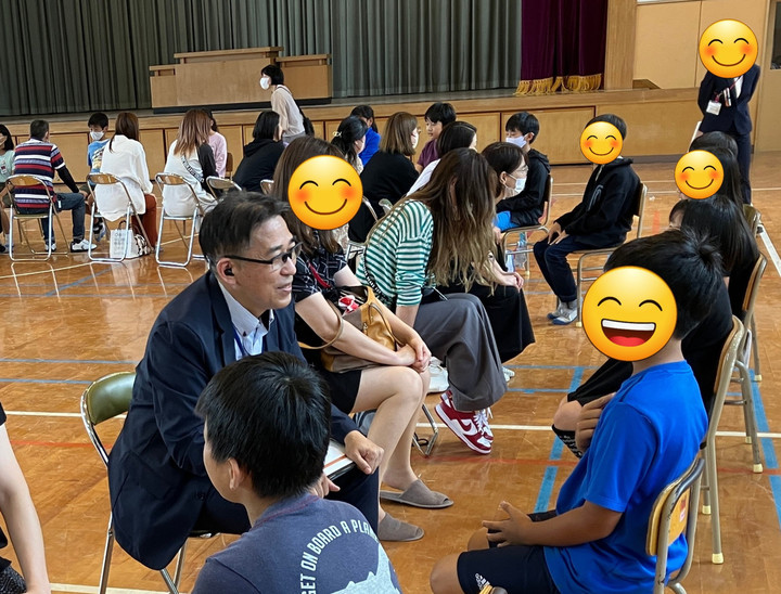 Received_727976452486923